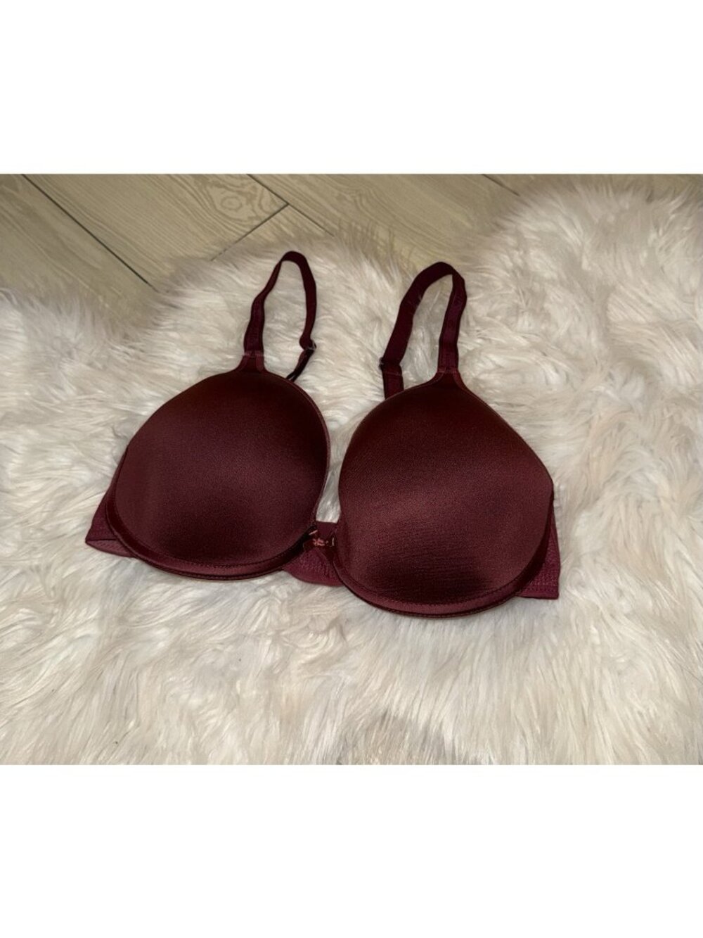Chantelle C19510 C-Ideal Back Smoothing T-Shirt Bra Lined UW Womens 32DD Red